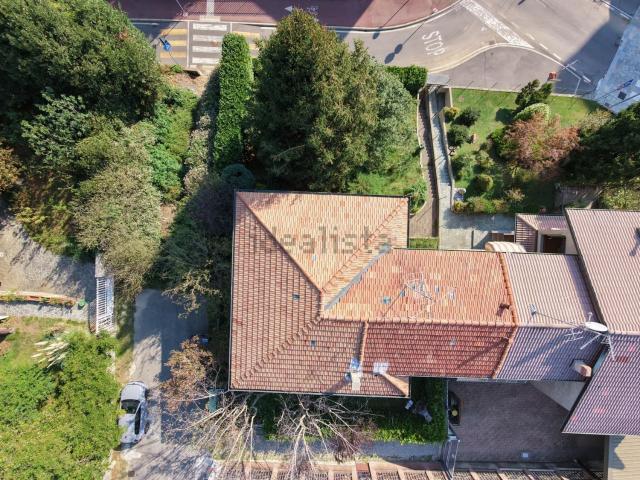 Casa in vendita a Solaro, Milano