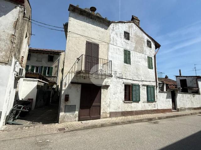 Casa in vendita a Piemonte, Alessandria