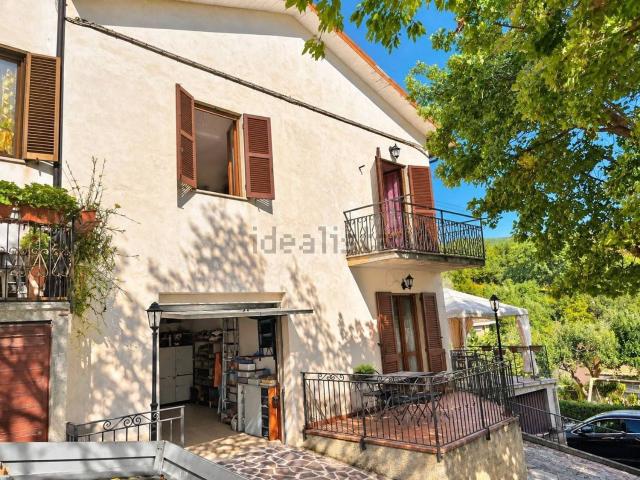 Casa in vendita a Pompagnano, Spoleto