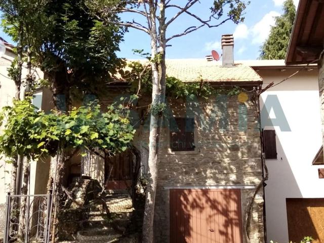 Casa in vendita a Sambuca Pistoiese, Treppio