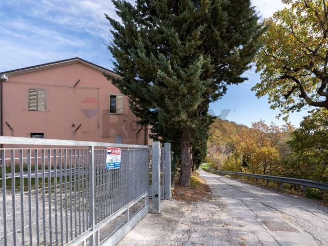 Casa in vendita a Marche, Ancona
