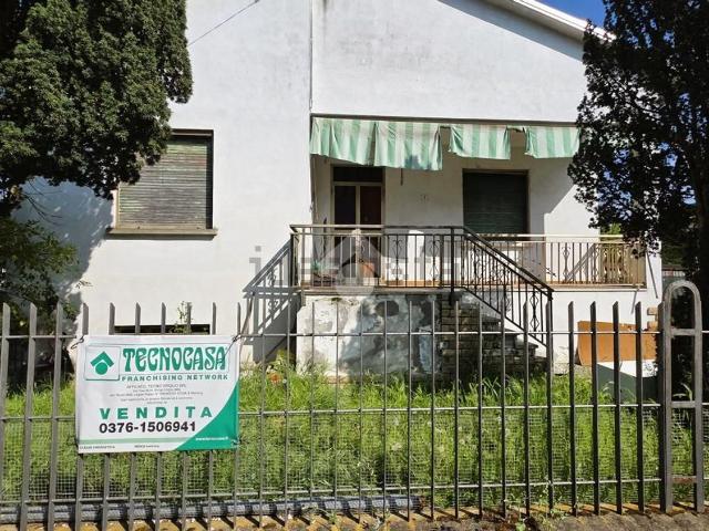 Casa in vendita a Ponte Travetti, Bagnolo San Vito