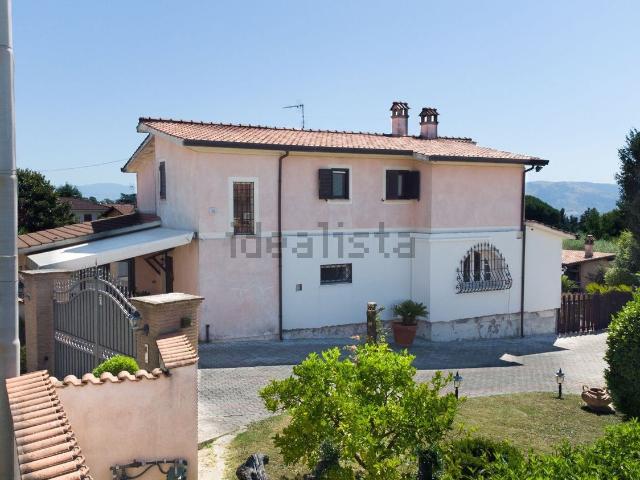 Casa in vendita a Velletri, Roma Capitale