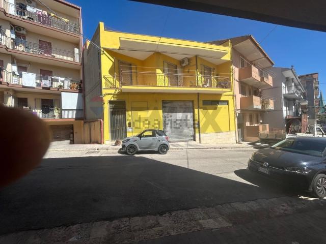 Casa in vendita a Ragusa, Sicilia