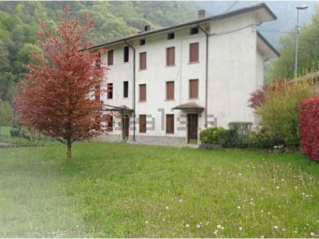 Casa in vendita a Posina, Veneto