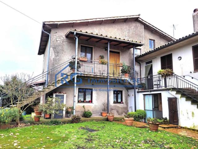 Casa in vendita a Acquapendente, Lazio