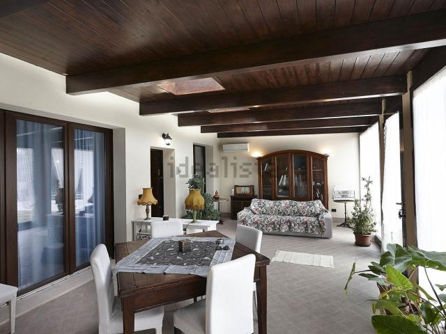 Casa in vendita a Rimini, Reggio Emilia