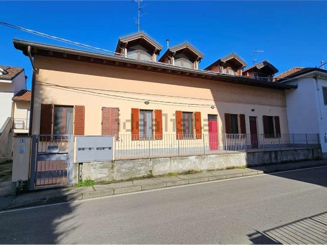 Casa in vendita a Corbetta, Lombardia