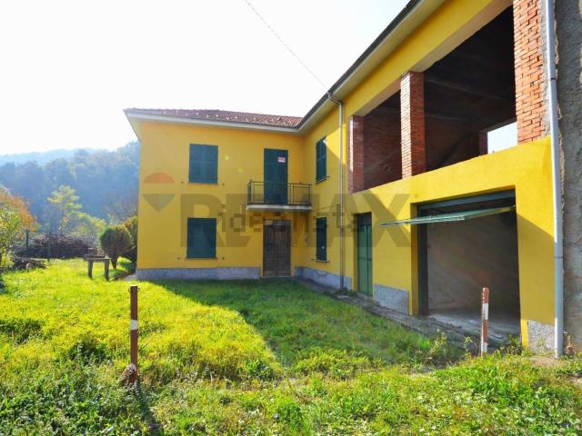 Casa in vendita a Dego, Liguria