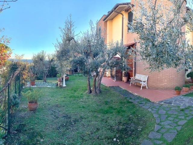 Casa in vendita a Rosignano Marittimo, Toscana