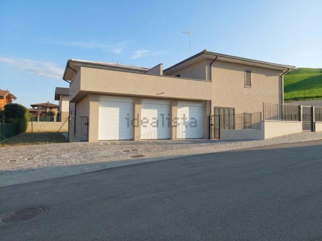 Casa in vendita a Colline Matildiche, Re