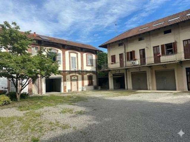 Casa in vendita a Abbazia, Sesto Calende