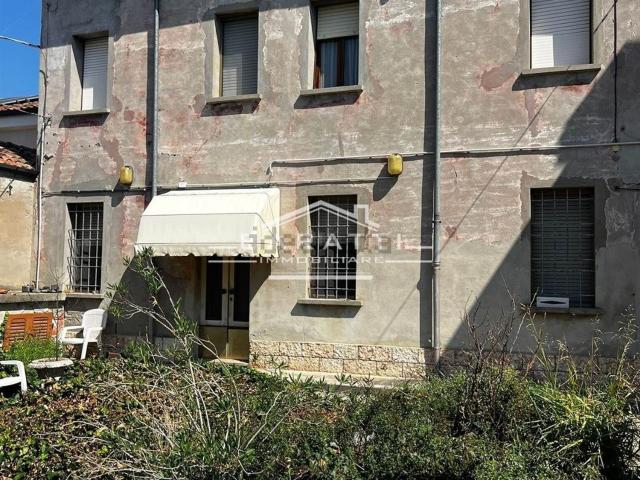 Casa in vendita a Suzzara, Lombardia