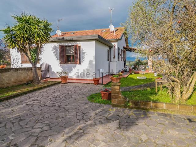 Casa in vendita a Poggetto, Piombino
