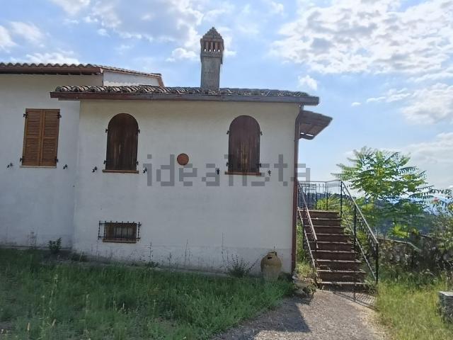 Casa in vendita a Terni, Umbria