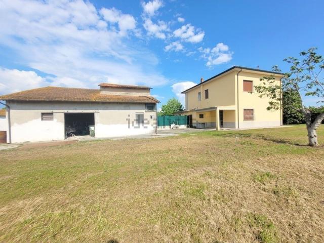 Casa in vendita a Bicchio, Viareggio