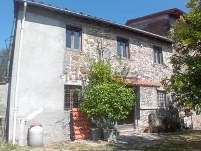 Casa in vendita a Montecatini Terme, Toscana
