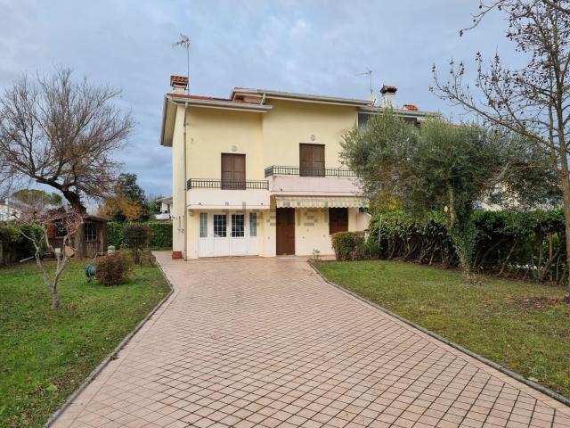 Casa in vendita a Latisanotta, Latisana