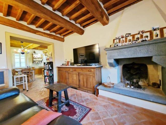 Casa in vendita a Tofori, Capannori