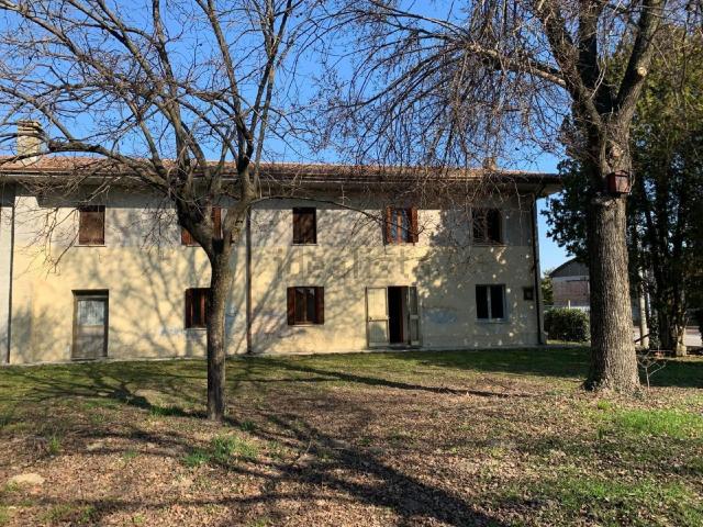 Casa in vendita a Roveredo / Lavorêt, Varmo / Vildivar