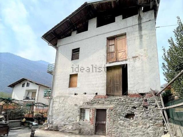 Casa in vendita a Hone, Aosta