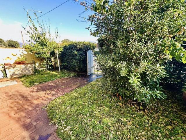 Casa in vendita a Tonfano, Toscana