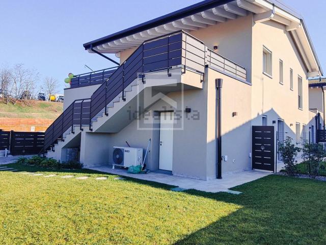 Casa in vendita a Vicina, Desenzano Del Garda
