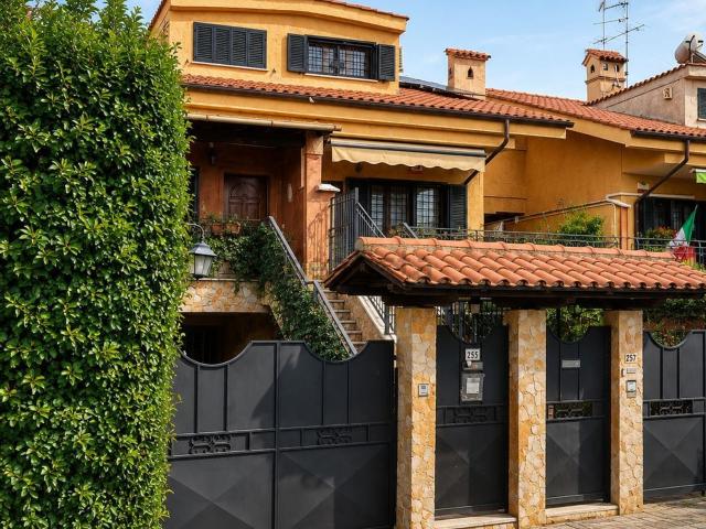 Casa in vendita a Roma Capitale, Lazio