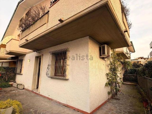 Casa in vendita a Forcone, Viareggio