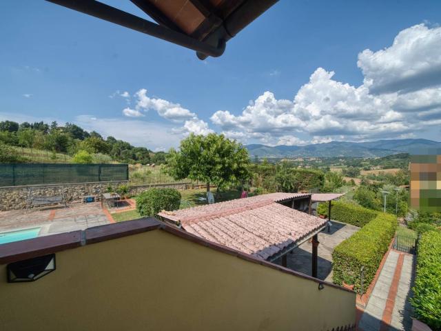 Casa in vendita a Reggello, Firenze