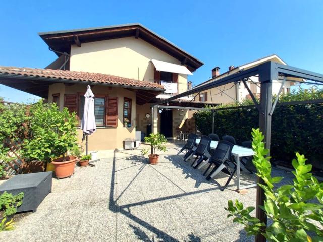 Casa in vendita a Casalgrasso, Cuneo