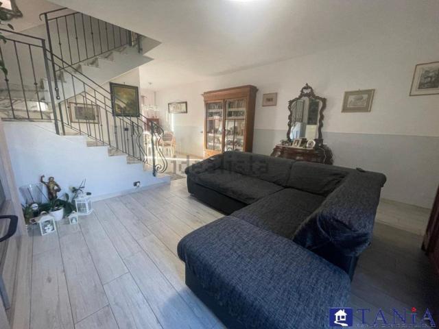 Casa in vendita a La Prada, Carrara