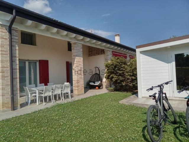 Casa in vendita a Caselle de' Ruffi, Villanova Di Camposanpiero