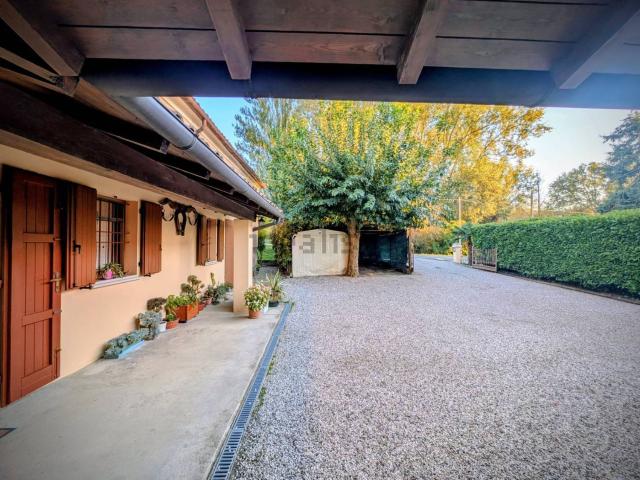 Casa in vendita a Marrara, Ferrara