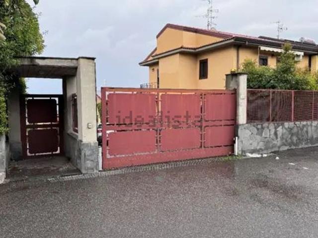 Casa in vendita a Aci Catena, Sicilia