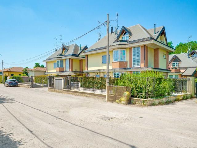 Casa in vendita a Madonna Regina, Busto Arsizio