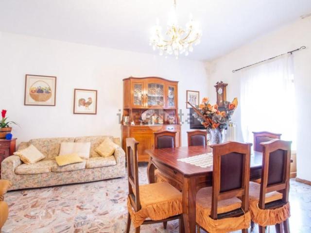 Casa in vendita a Borgo Velino, Lazio
