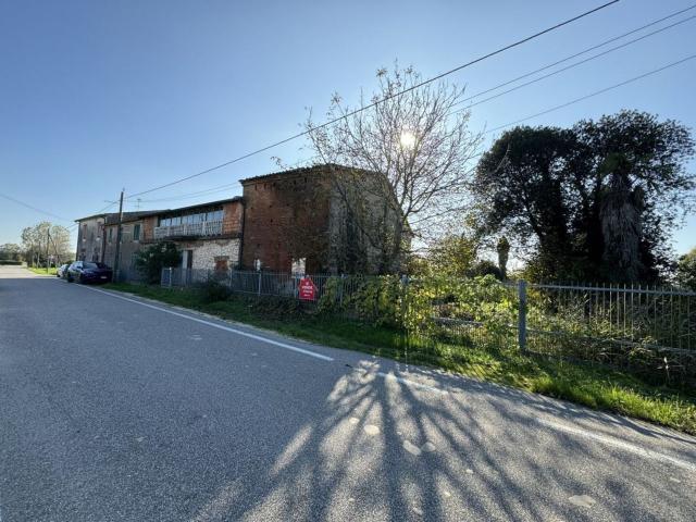 Casa in vendita a Borgo Veneto, Megliadino San Fidenzio