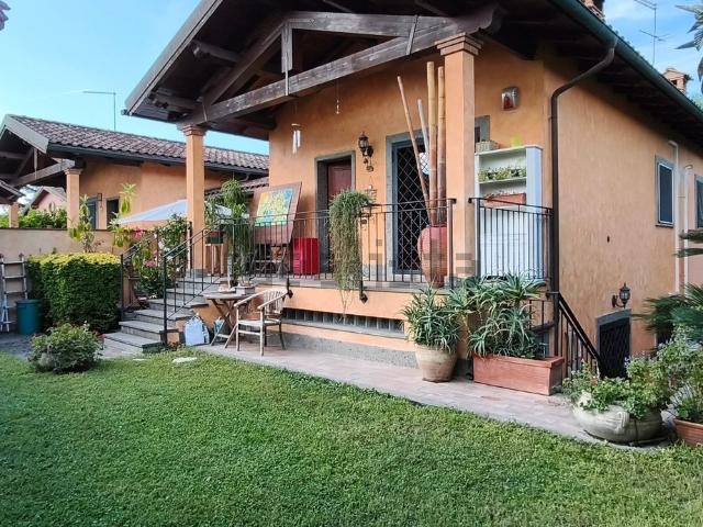 Casa in vendita a Castel Fusano, Roma