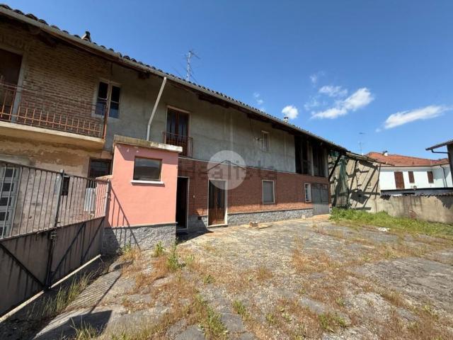 Casa in vendita a Prarolo, Vercelli