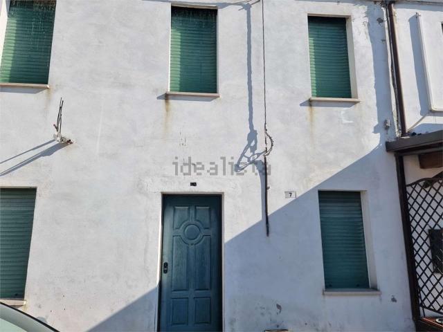 Casa in vendita a Unione Terre e Fiumi, Ro