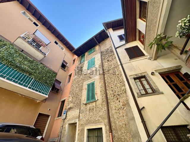 Casa in vendita a Semonte, Vertova