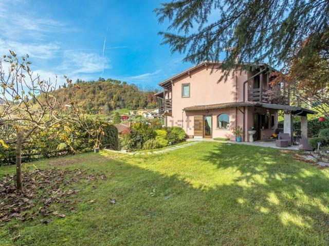 Casa in vendita a Cenate Sotto, Lombardia