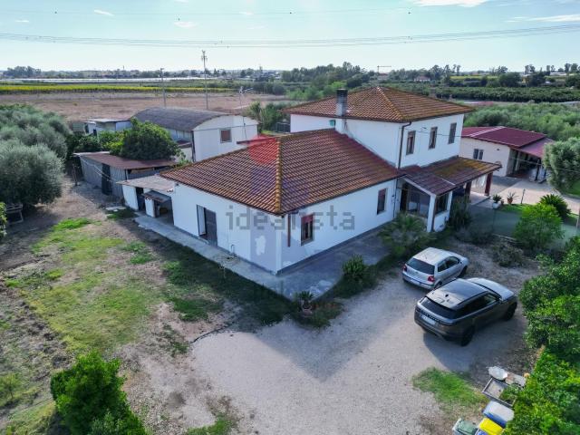 Casa in vendita a Borgo Montello, Latina