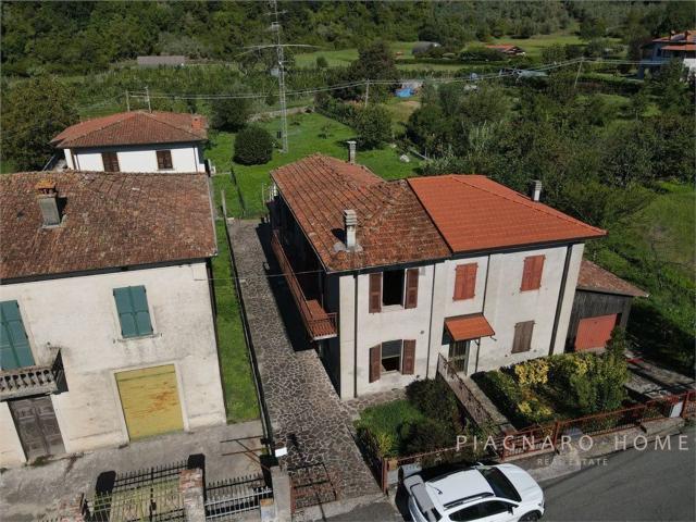 Casa in vendita a Ponticello, Filattiera