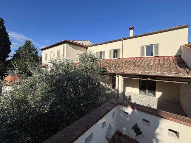 Casa in vendita a Serpiolle, Firenze
