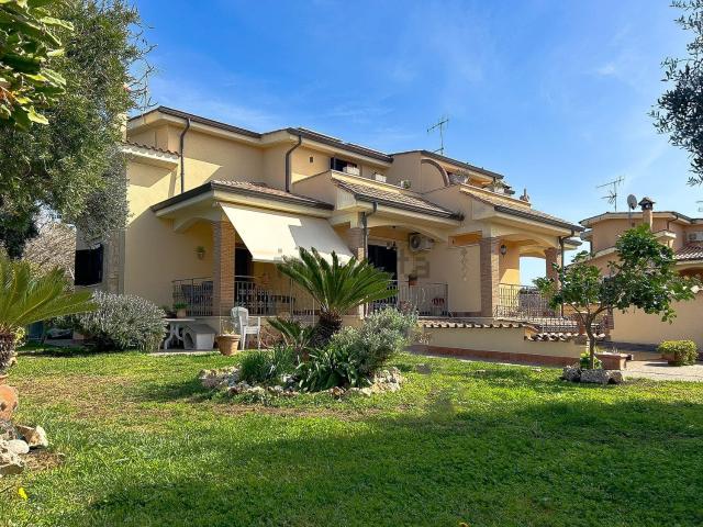 Casa in vendita a Nuova Florida, Roma Capitale