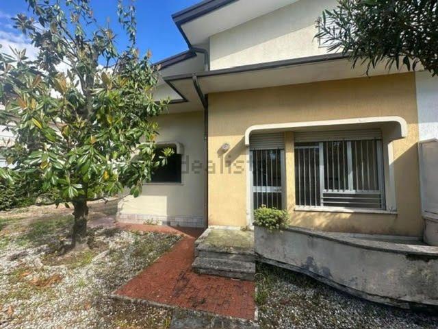 Casa in vendita a Camaiore, Toscana