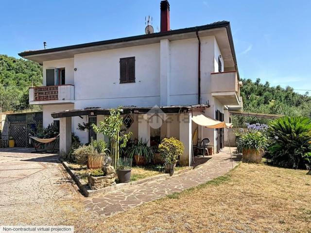 Casa in vendita a Massarosa, Toscana