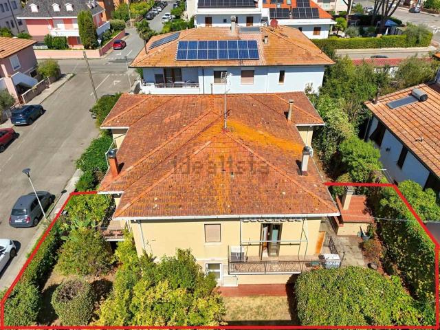 Casa in vendita a Cecina, Livorno